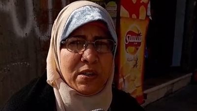 فتاة تتخلص من حياتها بسبب خلاف مع والدها بالشرقية.. وشاهدة عيان: كانت بتشتغل وتصرف على نفسها | بث مباشر