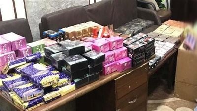 ضبط شخصين روّجا لبيع الأدوية والمنشطات المهربة عبر فيسبوك بالبحيرة