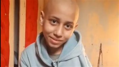 قصة كفاح الطفلة ملك محاربة السرطان بالجيزة: كنت بحوش عشان أساعد أطفال السرطان وبقيت منهم| بث مباشر 