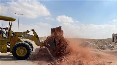 وزير الإسكان يُصدر 4 قرارات لـ إزالة التعديات ومخالفات بناء بالمدن الجديدة 