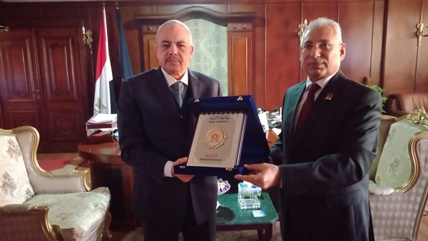 رئيس جامعة المنيا