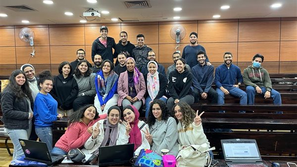 طلاب هندسة عين شمس