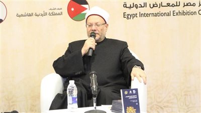 المفتي: القائمون على الإفتاء مَعنيُّون بتجديد الخطاب الديني وإظهار الوجه الحضاري للإسلام 