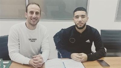 رسميًا.. الأهلي يتعاقد مع أحمد قندوسي لاعب وفاق سطيف الجزائري لمدة 4 مواسم ونصف | بث مباشر