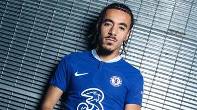 رسميًا.. تشيلسي يعلن تعاقده مع جوستو لمدة 7 مواسم