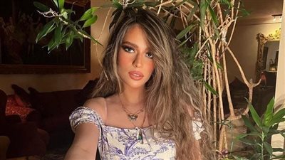 هنا يسري عن أغنية بنت أبويا: رزق من ربنا وماجد الكدواني احتواني