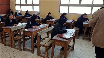 لطلاب المدارس.. المديريات التعليمية تعلن جداول امتحانات الترم الثاني 2023| صور