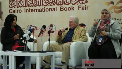 حسين فهمي: مفيش حاجة اسمها سن.. والشقاوة لسة موجودة