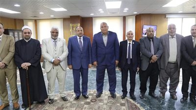 محافظ الوادي الجديد يلتقي وفد جامعة الأزهر لبحث إجراءات افتتاح فرع المحافظة