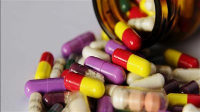 مكملات غذائية لا ينبغي تناولها معًا.. أبرزها الشاي الأخضر والحديد 