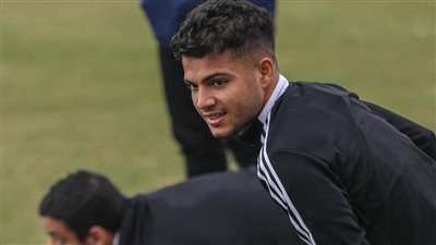 مصطفى ميسي يوقع على عقود انضمامه لـ زد بعد صراع مع سموحة