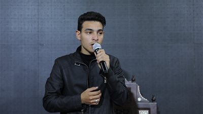 شارك فى افتتاح المنصورة الجديدة بحضورالرئيس.. نجم الدوم ابن الأزهر يغرد في جناح المؤسسة بمعرض الكتاب