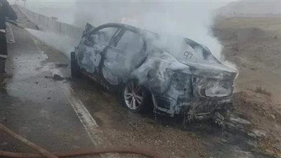 بعد تفحم سيارتهم.. أهالي ضحايا حادث الواحات البحرية في انتظار جثامين ذويهم لتشييع جنازتهم | بث مباشر 