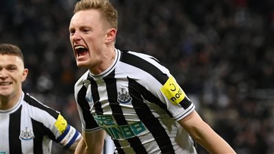 نيوكاسل يونايتد يتأهل إلى نهائي كأس الرابطة الإنجليزية بعد إقصاء ساوثهامبتون