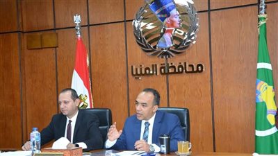 نائب محافظ المنيا يناقش مشروعات الخطة الاستثمارية للعام الجاري 2023