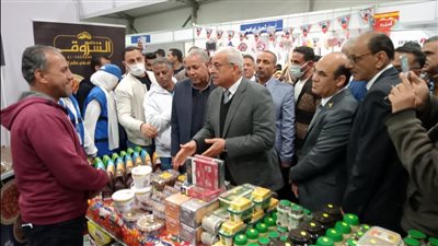 إقبال كثيف على معرض أهلا رمضان بالسويس.. وبدء صرف السلع التموينية لشهر فبراير | بث مباشر