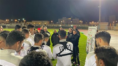 بركات يزور مران المنتخب الأولمبي ويوجه كلمة للاعبين قبل ودية الجابون 