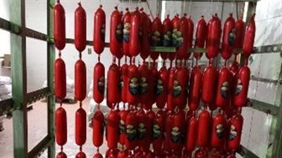 ضبط 8 أطنان لانشون غير صالحة للاستهلاك الآدمي في مصنع بالشرقية