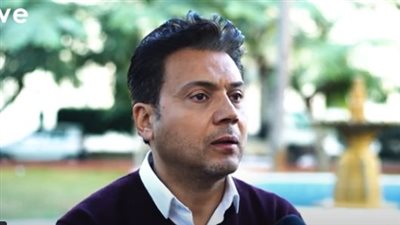 عمرو رمزي: لم نخشَ المقارنة في مسرحية طيب وأمير.. واعتمدنا على الاختلاف