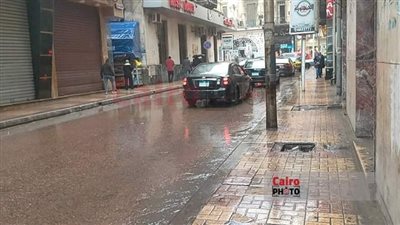 أمطار غزيرة تضرب الإسكندرية في خامس أيام نوة الكرم | بث مباشر