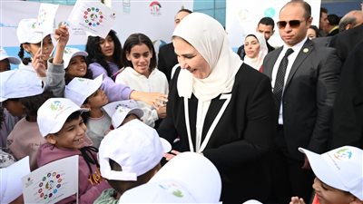 القباج تتفقد أنشطة التضامن الاجتماعي المشاركة في الدورة الـ54 من معرض الكتاب