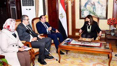 وزيرة الهجرة: المستثمرون المصريون بالخارج بحاجة لإتاحة كيان استثماري شامل يضم عدة مشروعات