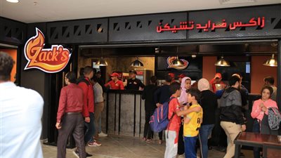 صاحب زاكس أشهر مطعم فراخ في حلوان عن وجود مخالفات صحية: الفيديو قديم
