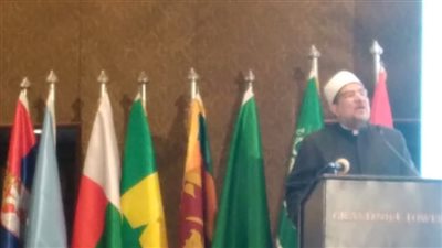 بعد تمزيق وحرق المصحف.. وزير الأوقاف: لا يتطاول على القرآن إلا شقي.. وردنا عليهم عملي دون سباب