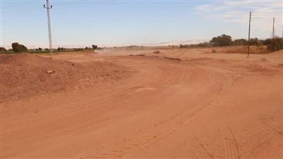 محافظ الوادي الجديد: إنشاء محور طريق دائري بالداخلة بتكلفة 46.5 مليون جنيه