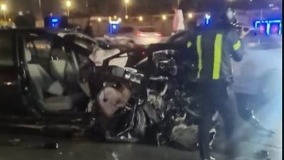 التصريح بدفن جثماني شابين فارقا الحياة في حادث تصادم بعمود إنارة بمدينة نصر