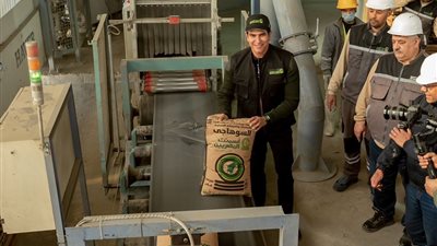 أبو هشيمة يزور مصنع أسمنت المصريين بسوهاج: قيمة مضافة لصناعة ثقيلة