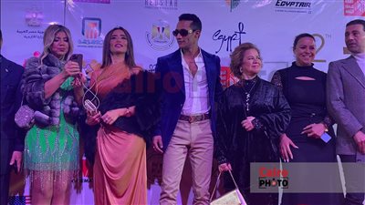 أبرزهم محمد رمضان وبشرى.. توافد نجوم الفن على حفل افتتاح مهرجان الأقصر للسينما الإفريقية | بث مباشر
