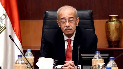 بدء مراسم عزاء الراحل شريف إسماعيل من مسجد المشير طنطاوي 