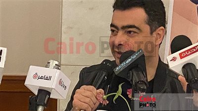 هشام نزيه: طارق العريان كان بيشغل موسيقى فيلم تيتو في البروفات.. بيشحن بيها الممثلين