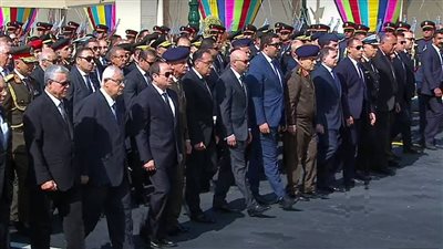 وزير الداخلية يشارك في تشييع جثمان المهندس شريف إسماعيل | صور