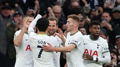 كين وسون يقودان تشكيل توتنهام لمواجهة بورنموث في البريميرليج