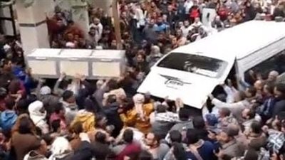 جنازة مهيبة.. حزن أهالي الشرقية خلال تشييع جثمان زوجين وأبنائهما ضحايا حريق منزل الشرابية | بث مباشر