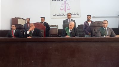 جنايات الفيوم تقضي بالإعدام شنقا على المتهمين بقتل مزارع وابنته