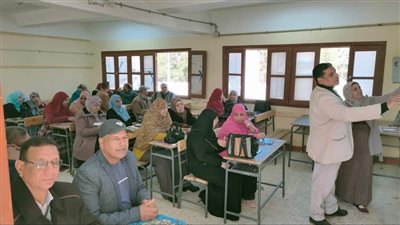 تعليم الوادي الجديد تنفذ برنامجًا تدريبيا لتنمية مهارات معلمي الصف الخامس الابتدائي