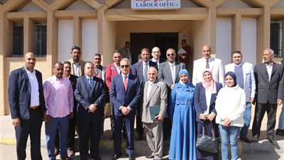 وزير القوى العاملة يتفقد مبنى مديرية الغردقة.. ويوجه بتجهيز مركز تدريب مهني جديد