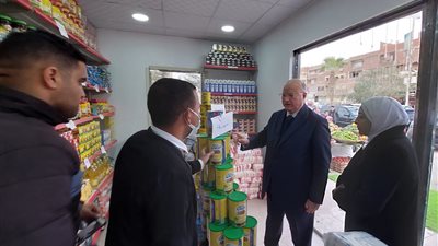 بتخفيضات تصل لـ 30%.. محافظ القاهرة يفتتح 4 منافذ جديدة لبيع السلع الأساسية