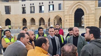 مساعد وزير الإسكان يتفقد سير العمل بمشروع تطوير منطقة سور مجرى العيون