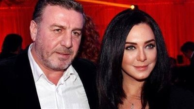 سلاف فواخرجي وطليقها يتبرعان لمتضرري الزلزال في سوريا بـ 21 مليون ليرة سورية