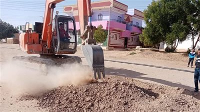 محافظ الوادي الجديد: تركيب كابلات أرضية بدلا من خطوط الكهرباء الهوائية بباريس