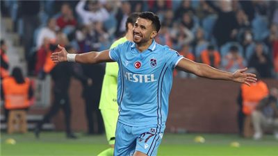 تريزيجيه يقود هجوم طرابزون سبور أمام بشكتاش في الدوري التركي