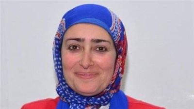 عميدة فنون تطبيقية حلوان: جار الانتهاء من تجهيز المدرجات وإصلاح التالف منها استعدادًا للترم الثاني