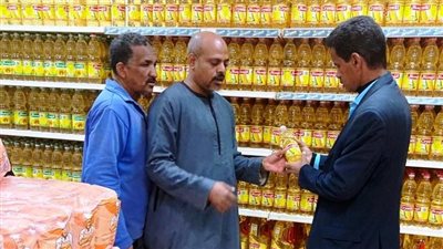 ضبط 272 مخالفة تموينية متنوعة ومواد غذائية منتهية الصلاحية بإدفو 