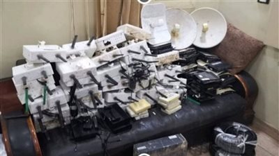 باشتراكات شهرية.. ضبط شخص يدير منظومة اتصالات لخدمات الإنترنت دون ترخيص في البحيرة 