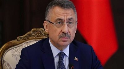 نائب رئيس تركيا يهاجم سياسيين معارضين ويتهمهم ببث معلومات مضللة بشأن الزلزال