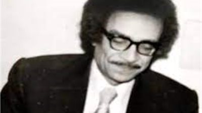 في ذكرى وفاته.. مرسي جميل عزيز من تاجر فاكهة لأشهر شاعر أغاني